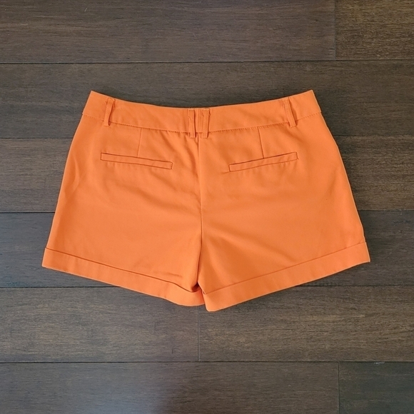 Versona Modern Fit Bright Orange Mid-Rise Cuffed Chino Shorts Women's Size 8 - Picture 3 of 8